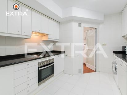 Kitchen of Flat to rent in  Madrid Capital  with Air Conditioner