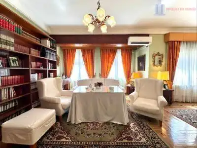 Piso con ascensor en venta en FRAY LEOPOLDO DE ALPANDEI 14, imagen 3