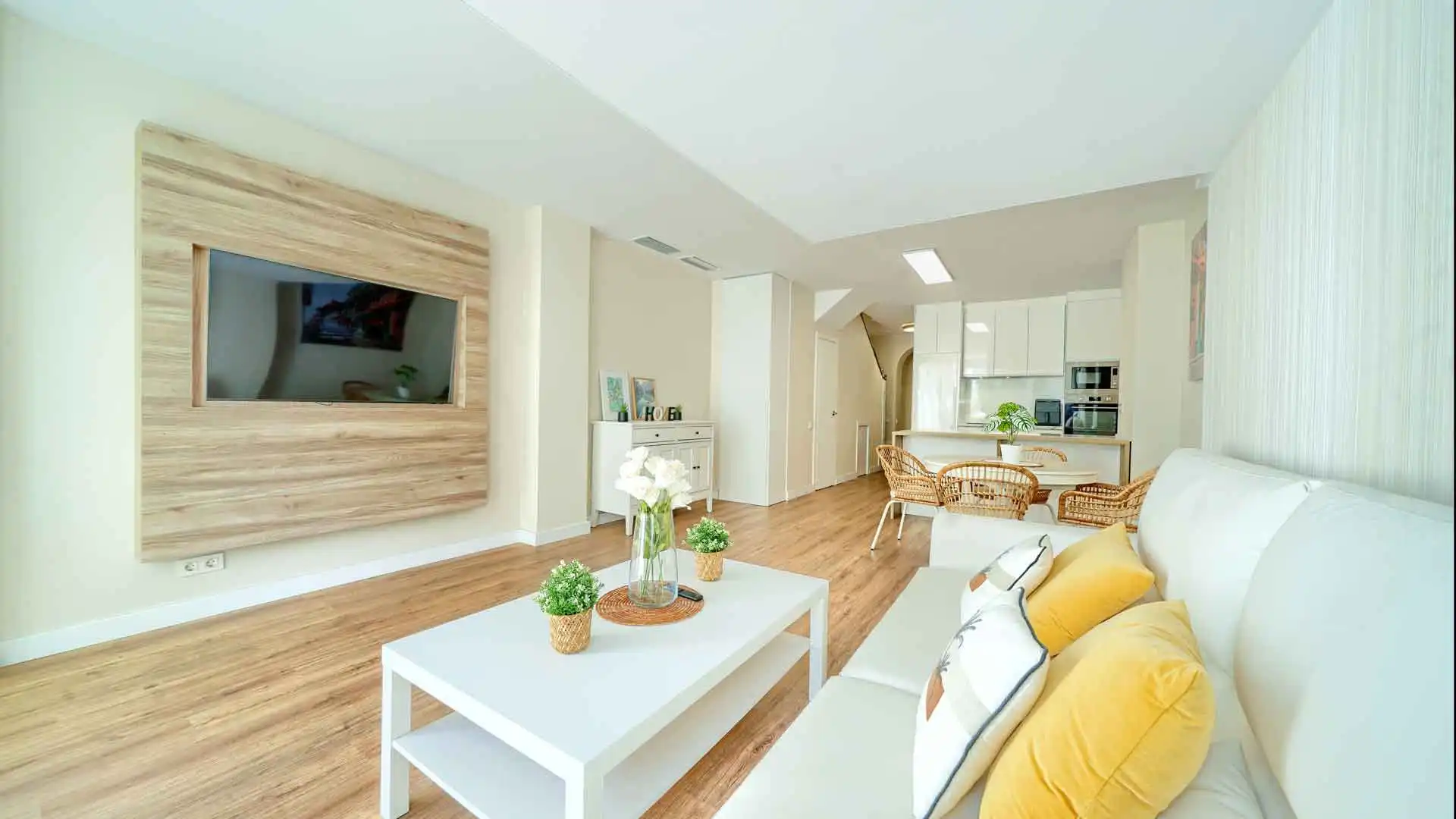 Sala de estar de Planta baja en venta en Marbella con Aire acondicionado, Terraza y Trastero