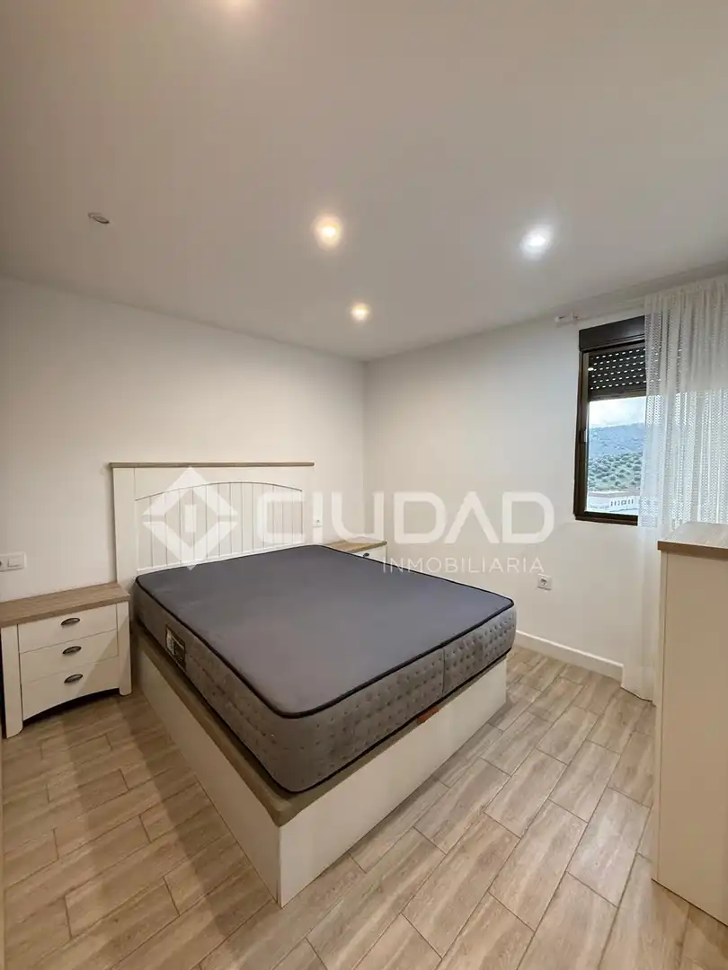 Habitación de Piso en venta en El Bosque con Aire acondicionado, Amueblado y Alarma