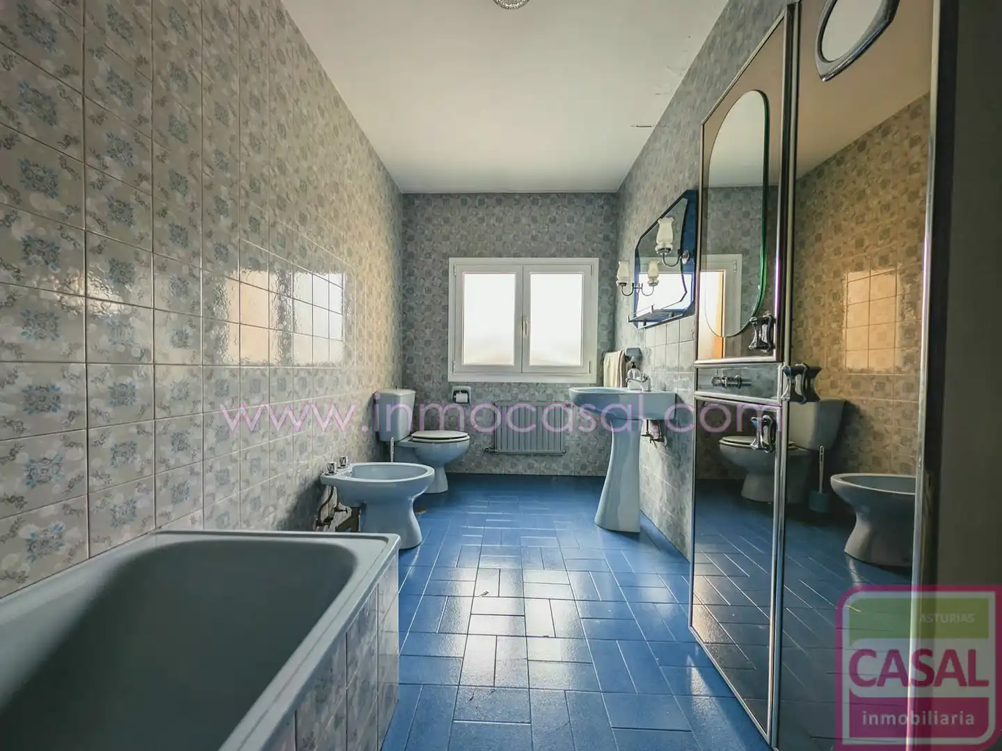 Baño de Piso en venta en Langreo con Calefacción, Terraza y Trastero