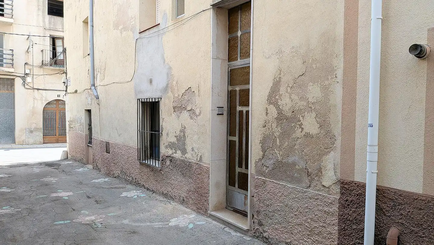 Exterior view of Houses for sale in Ulldecona  with Terrace, Furnished and Balcony