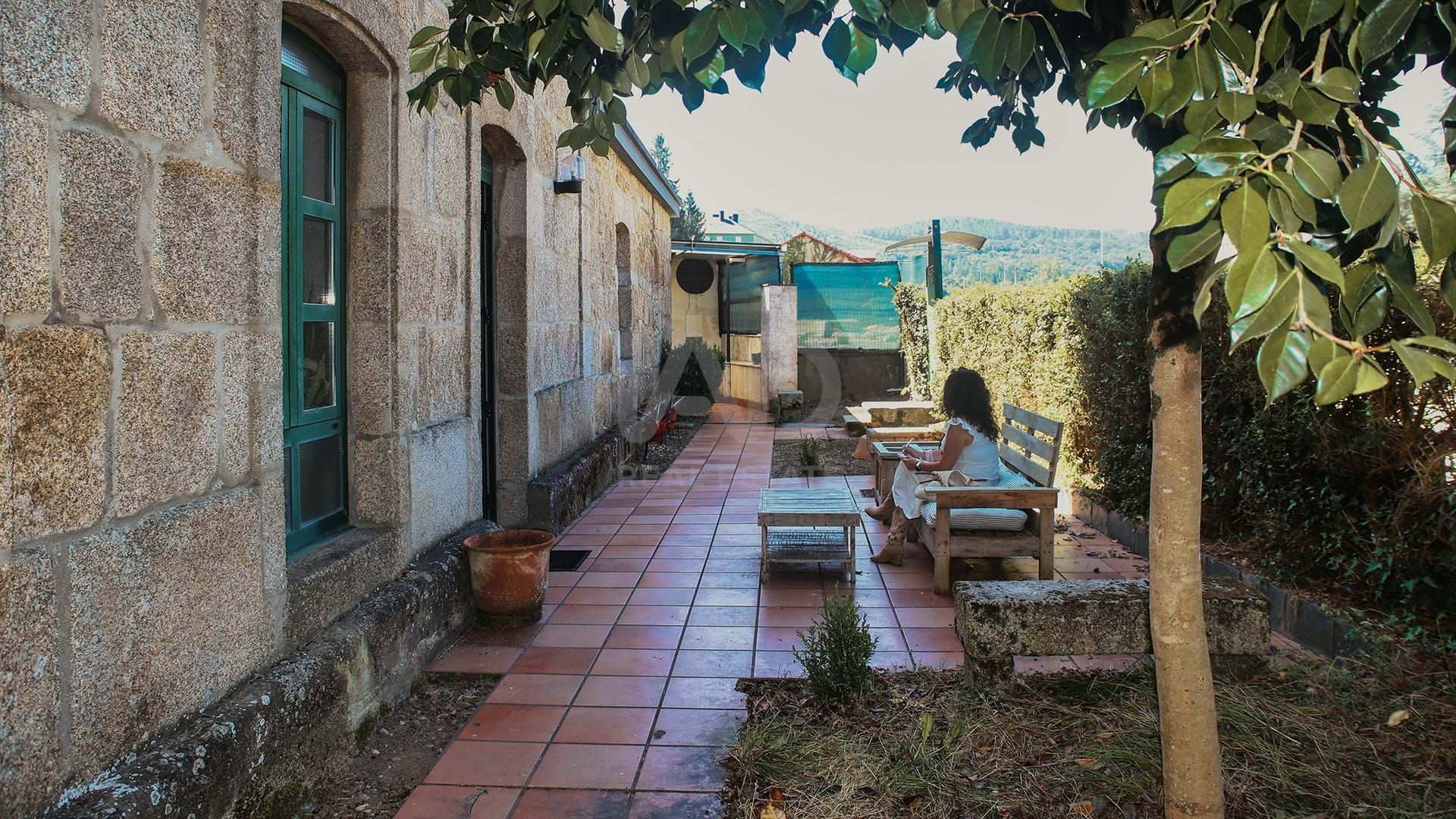 Terrassa de Edifici en venda en Láncara