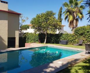 Swimming pool of House or chalet to rent in Montequinto  with Air Conditioner, Swimming Pool and Balcony