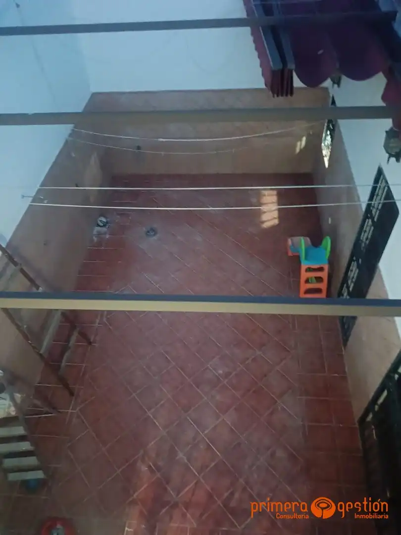 Terraza de Piso en venta en Carmona con Aire acondicionado