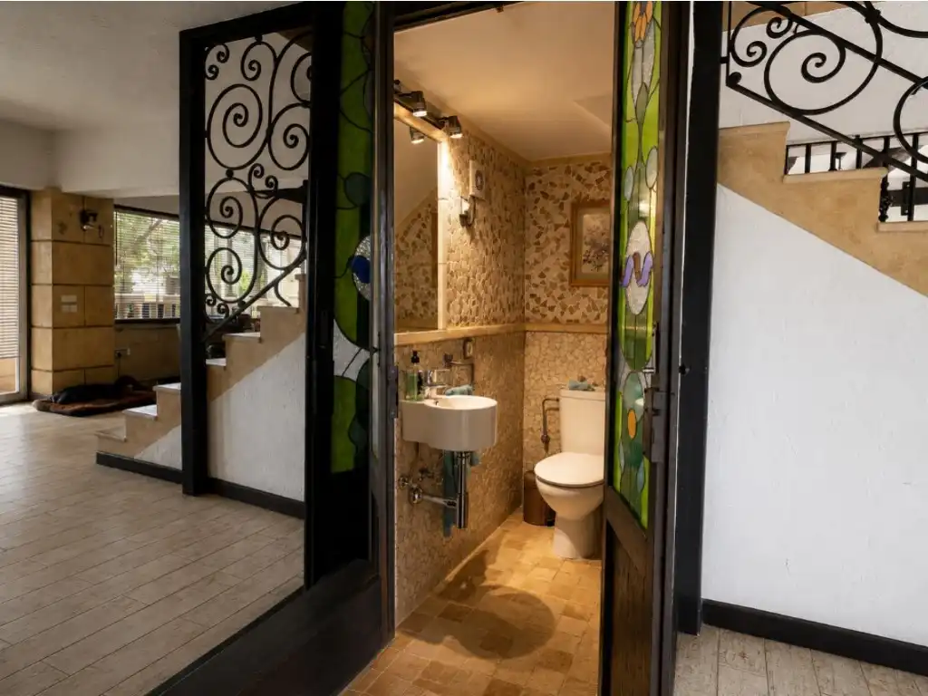 Badezimmer von Haus oder Chalet zum Verkauf in Calvià mit Klimaanlage, Privatgarten und Terrasse
