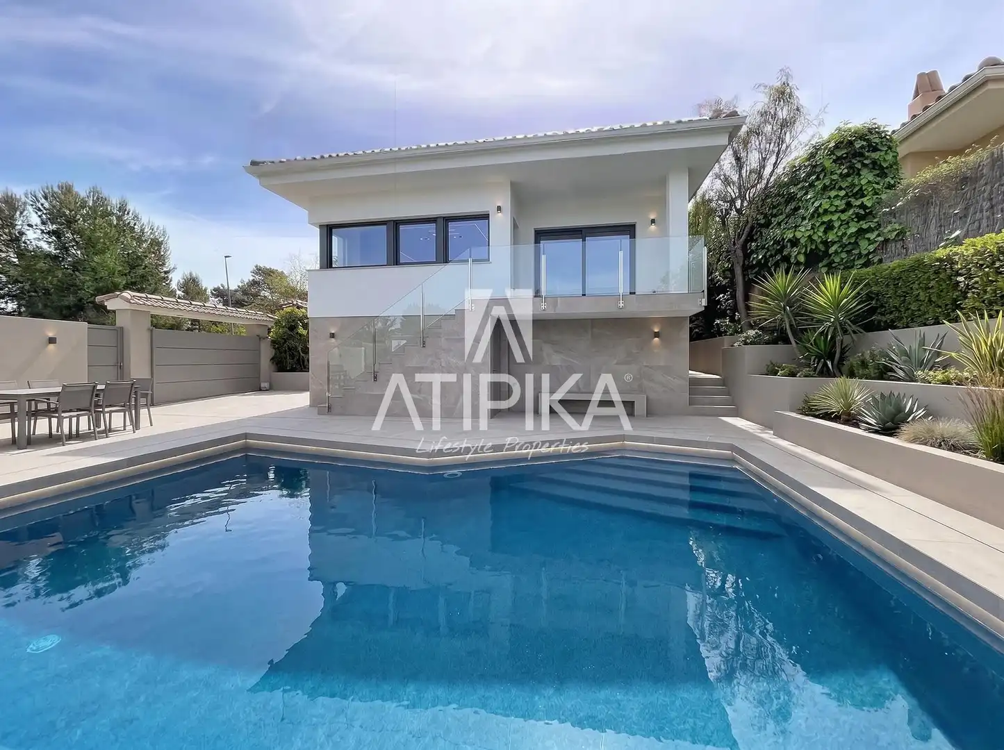 Exterior view of Houses for sale in Sant Pere de Ribes  with Swimming Pool, Oven and Washing machine