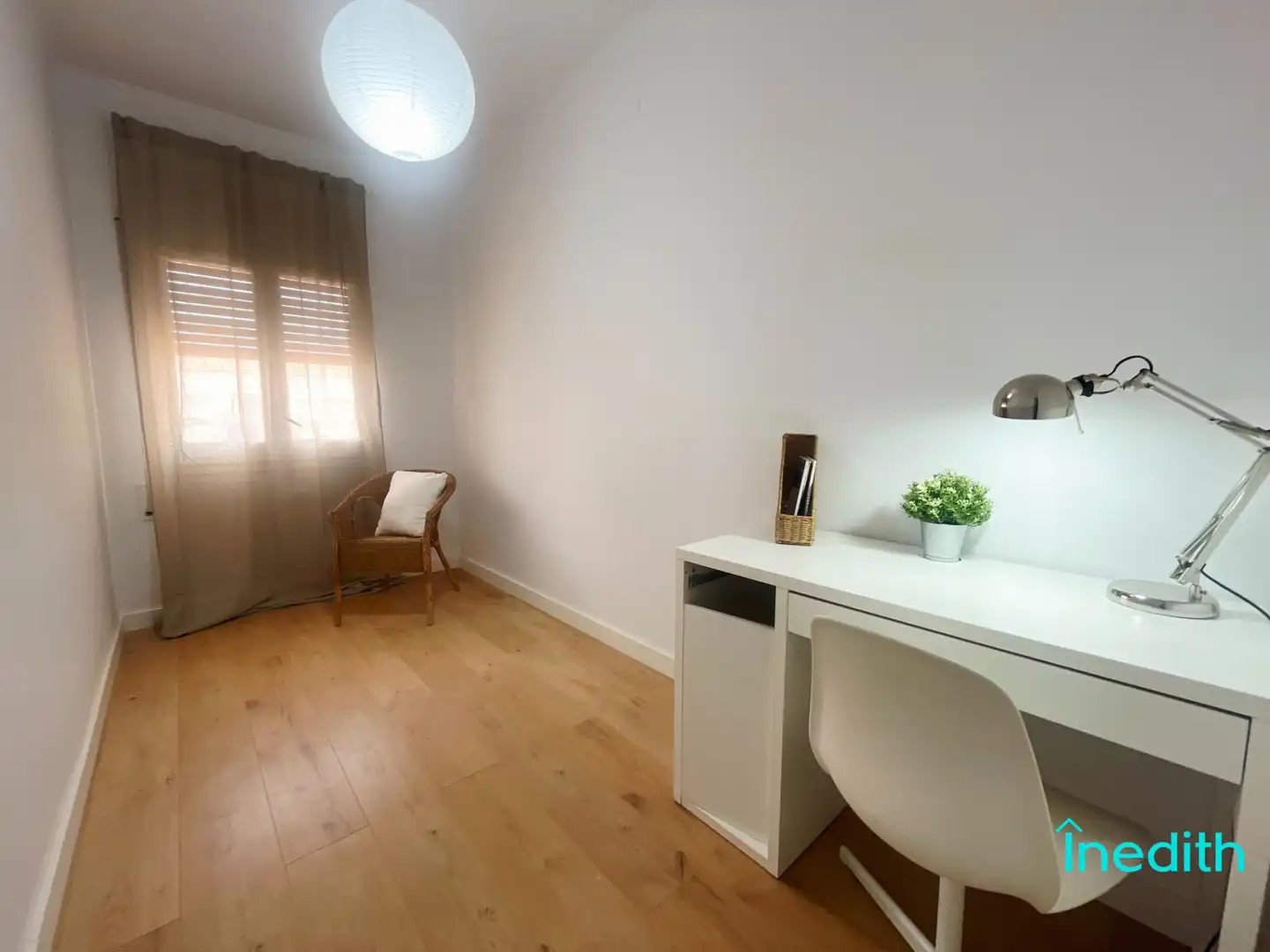 Habitación de Piso en venta en El Prat de Llobregat con Calefacción, Parquet y Terraza