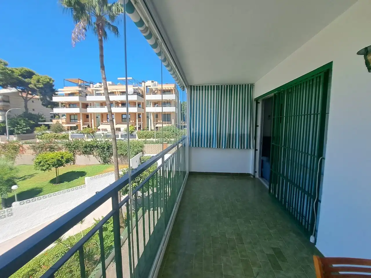 Terrassa de Pis de lloguer en Torremolinos amb Aire condicionat, Terrassa i Moblat