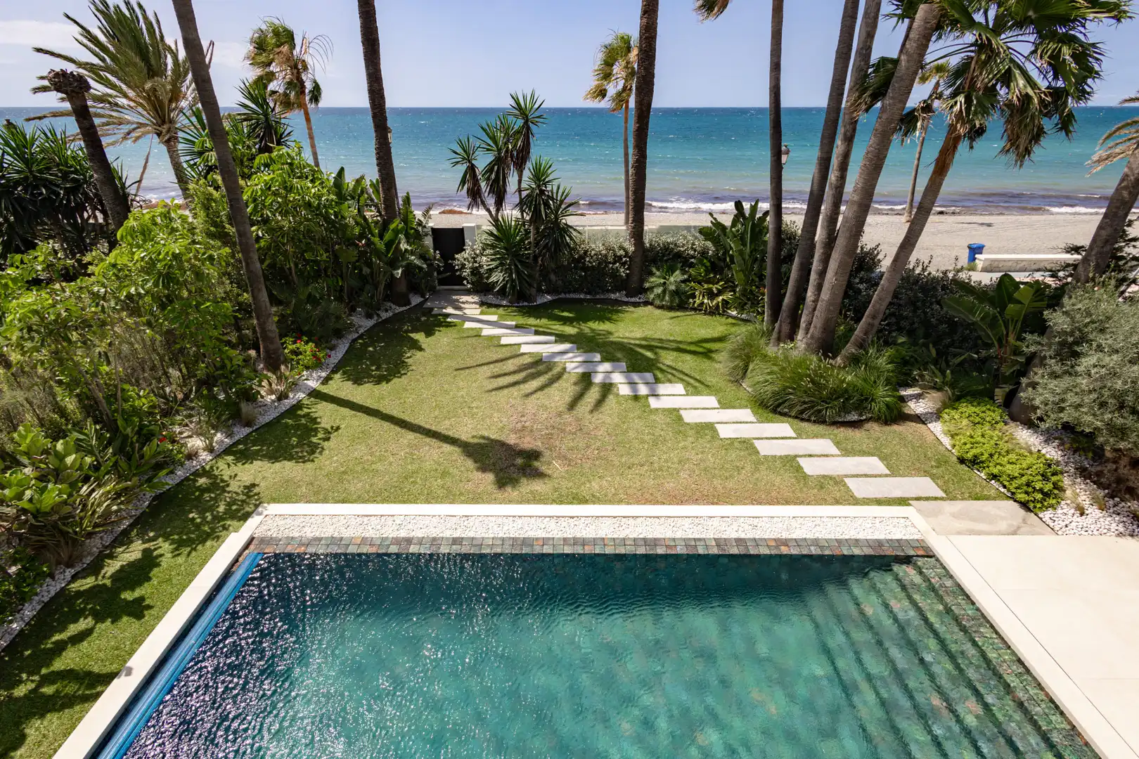 Piscina de Casa o chalet en venta en Marbella con Aire acondicionado, Terraza y Trastero