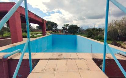 Piscina de Casa o xalet en venda en Gibraleón amb Jardí privat, Terrassa i Piscina