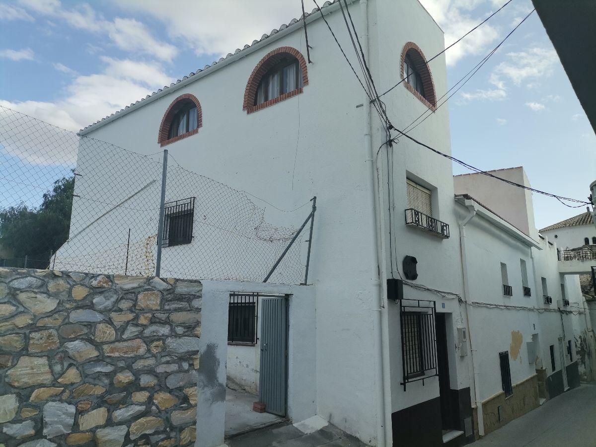 Exterior view of House or chalet for sale in Urrácal