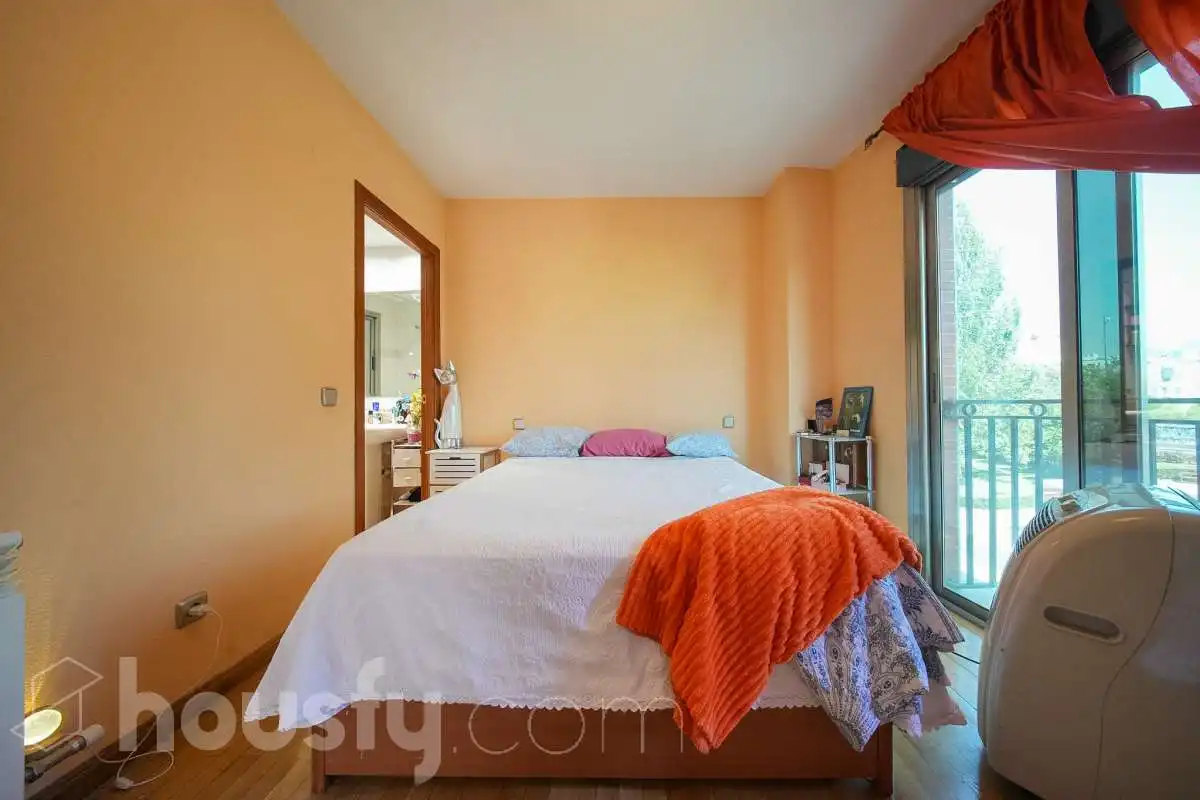 Flat for sale in Cine, Campamento