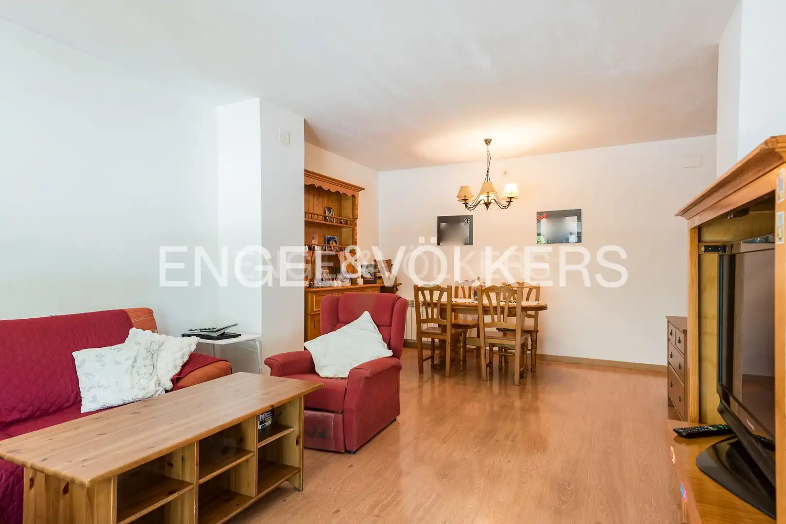 Sala de estar de Apartamento en venta en Sant Boi de Llobregat con Aire acondicionado, Calefacción y Parquet