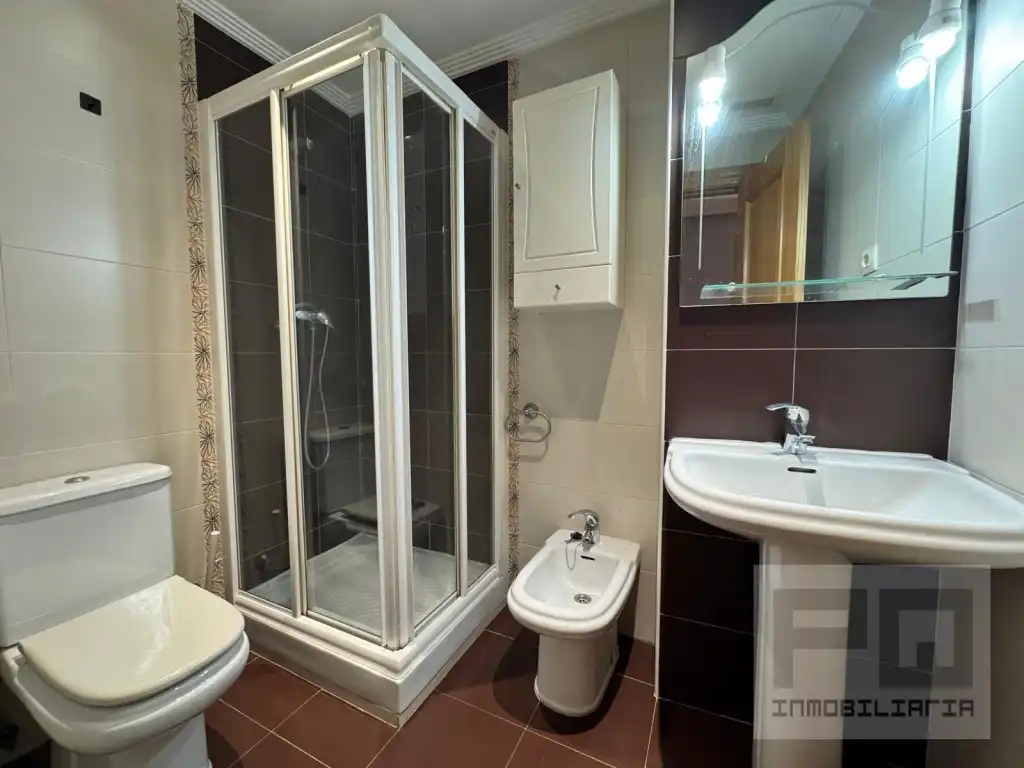 Badezimmer von Wohnung zum Verkauf in Ávila