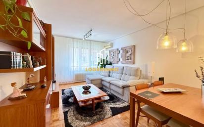Living room of Flat for sale in  Logroño  with Air Conditioner, Heating and Terrace