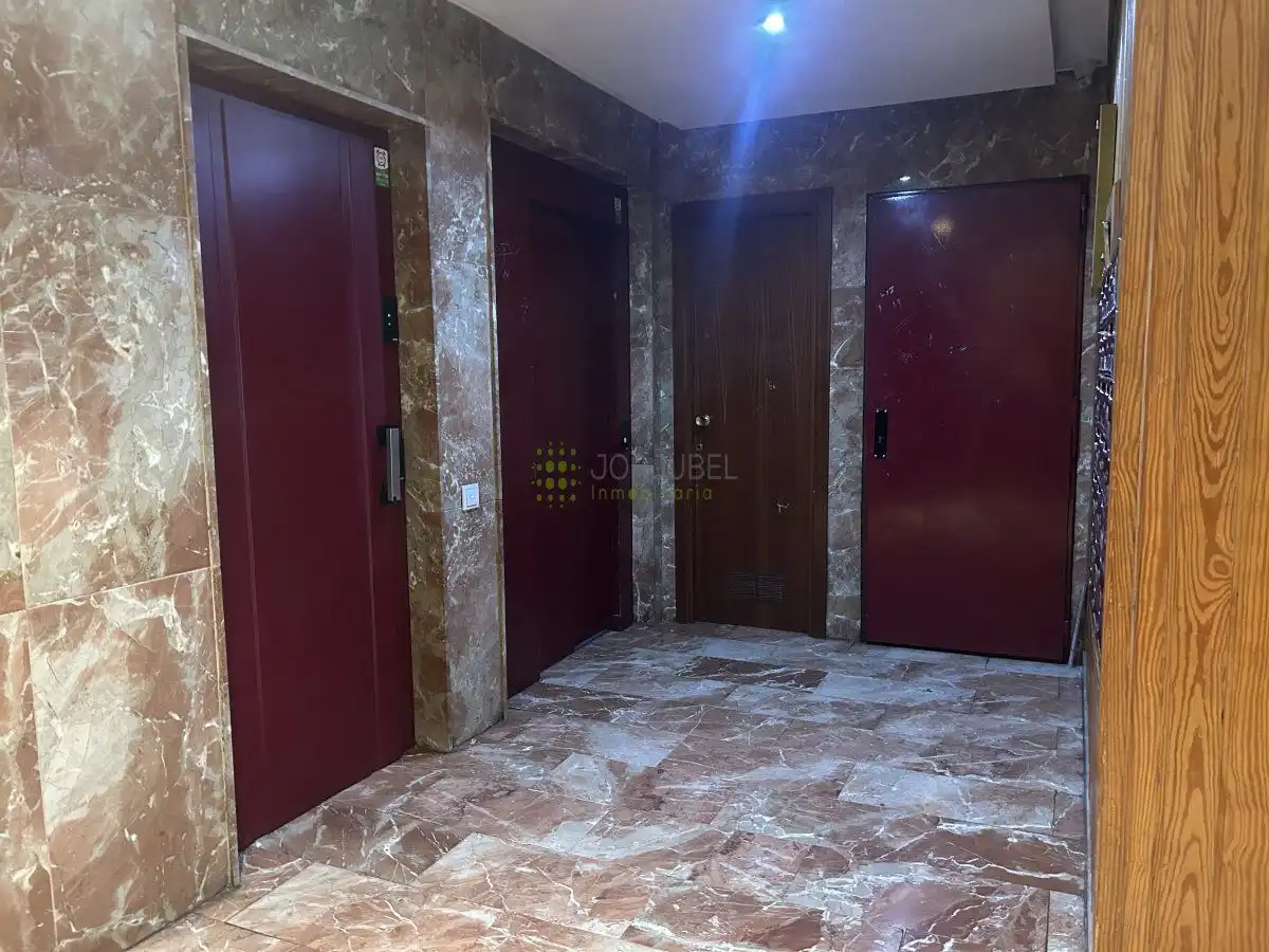 Piso en venta en Castellón de la Plana / Castelló de la Plana con Aire acondicionado, Calefacción y Trastero