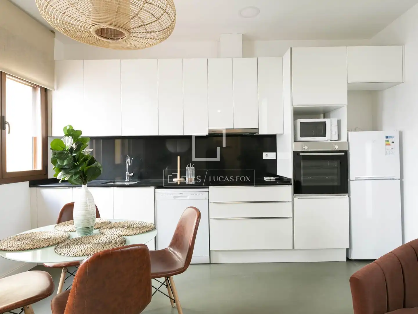 Kitchen of Flat for sale in Barcelona  with Air Conditioner, Terrace and Furnished