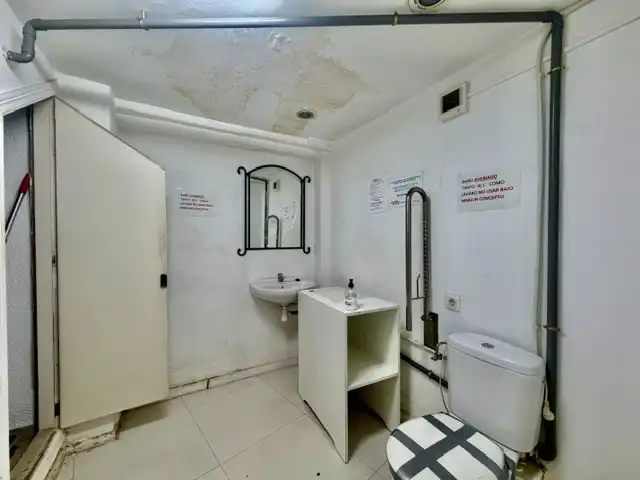 Geschaftsraum zur Miete in Carrer de Sant Vicent Màrtir, Sant Francesc