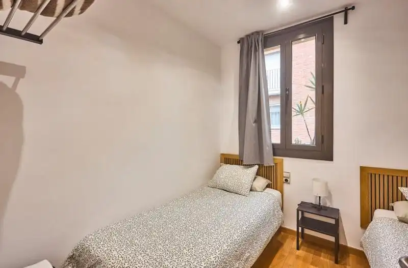 Habitación de Casa adosada en venta en Sant Feliu de Llobregat con Terraza