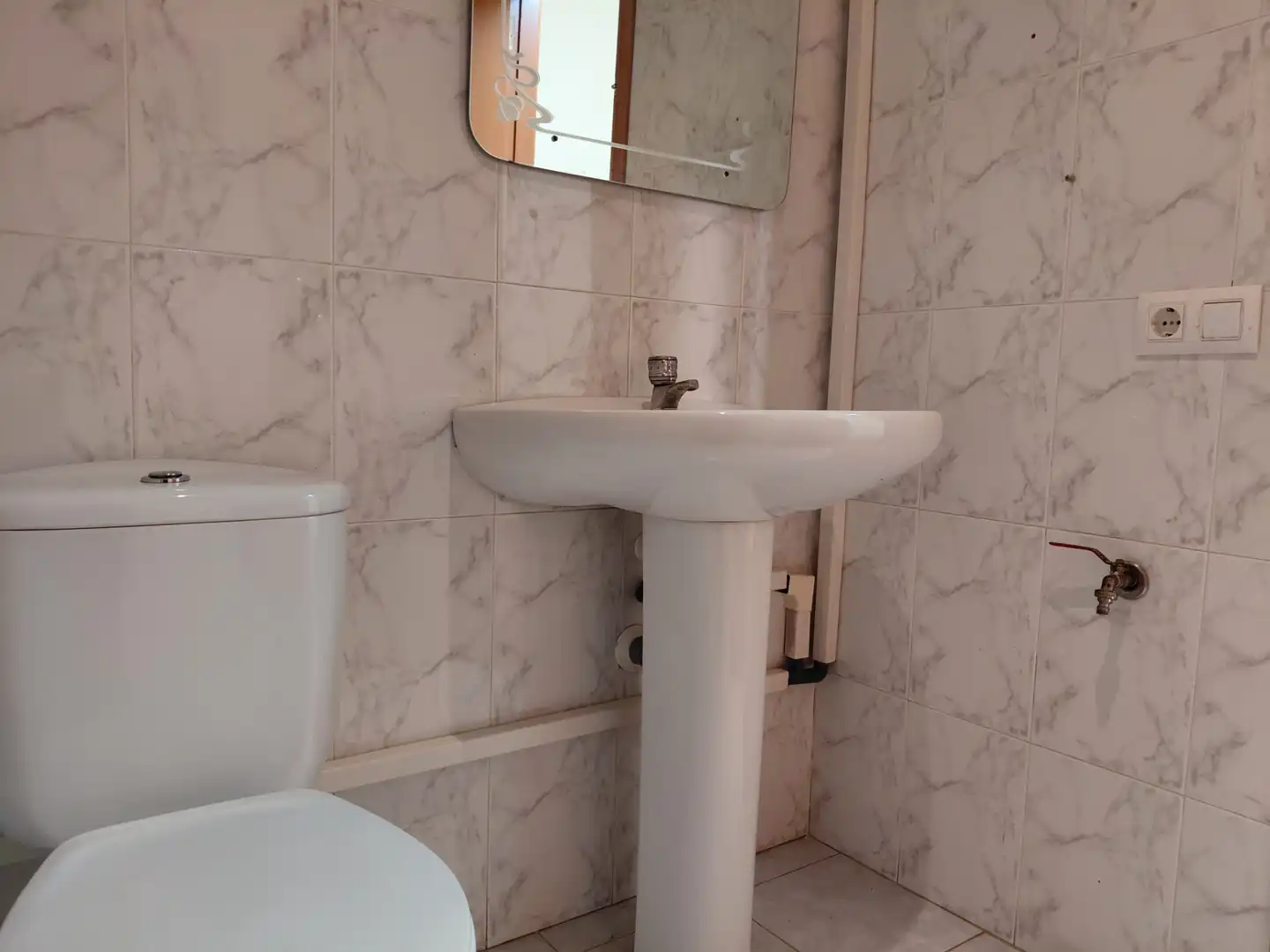Baño de Local de alquiler en Castellón de la Plana / Castelló de la Plana con Aire acondicionado