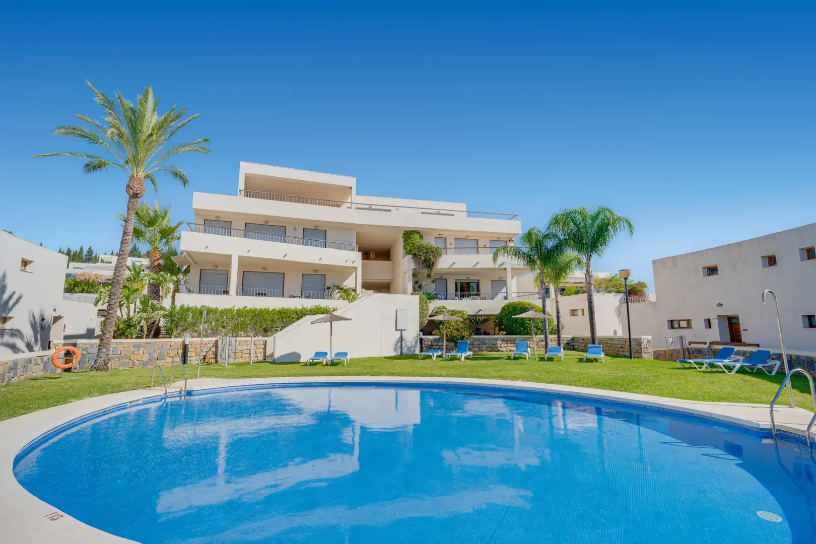 Baixos amb piscina en venda a Río Real - Los Monteros, imagen 10