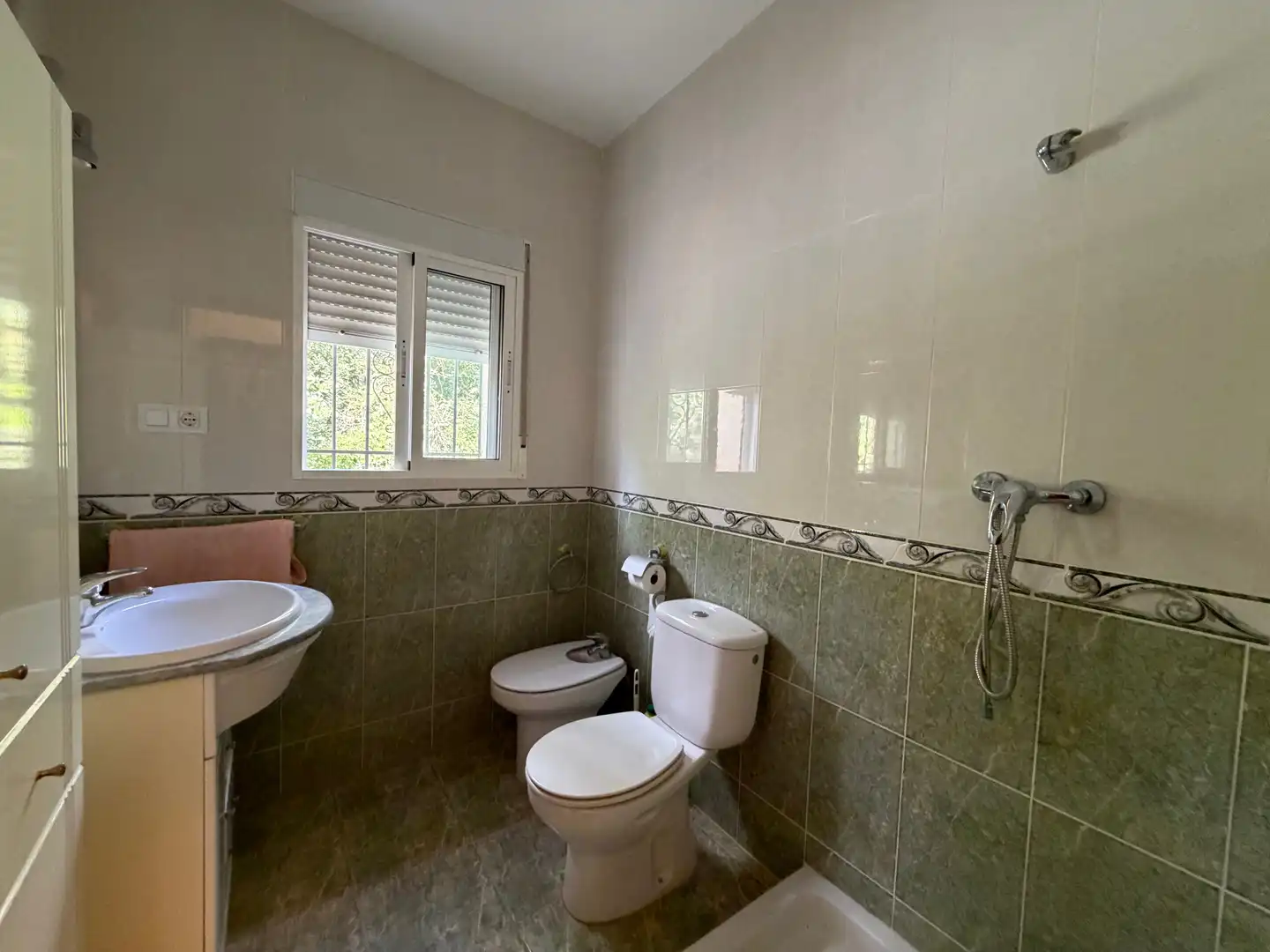 Baño de Finca rústica en venta en Iznájar con Jardín privado y Terraza