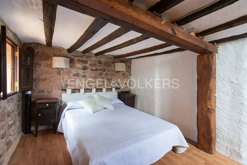 Casa adosada en venta en Vilafamés, Castellón