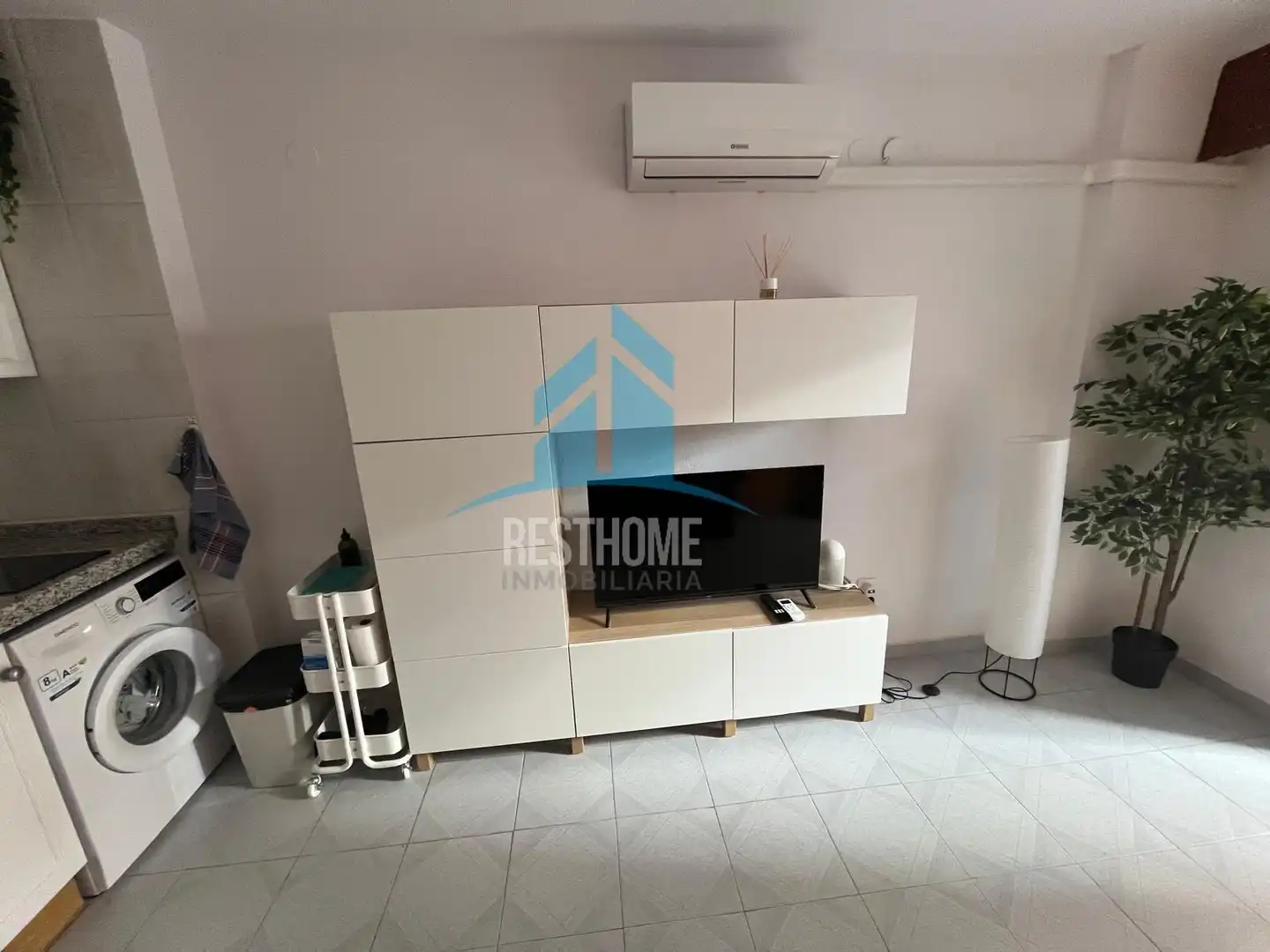 Living room of Study for sale in Gandia  with Air Conditioner, Terrace and Community pool