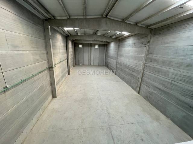 Nave industrial en Alquiler en Can Vinyals