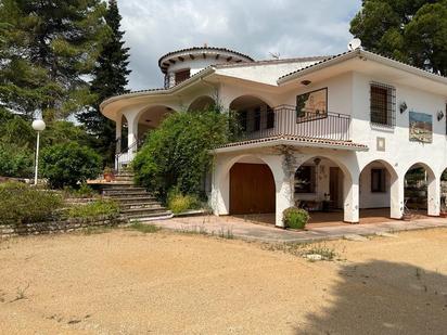 Vista exterior de Casa o xalet en venda en Ontinyent amb Jardí privat, Terrassa i Traster