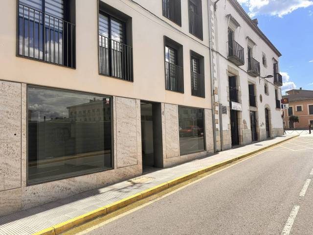 Local comercial en Alquiler en Sant Cugat en Fornells de la Selva