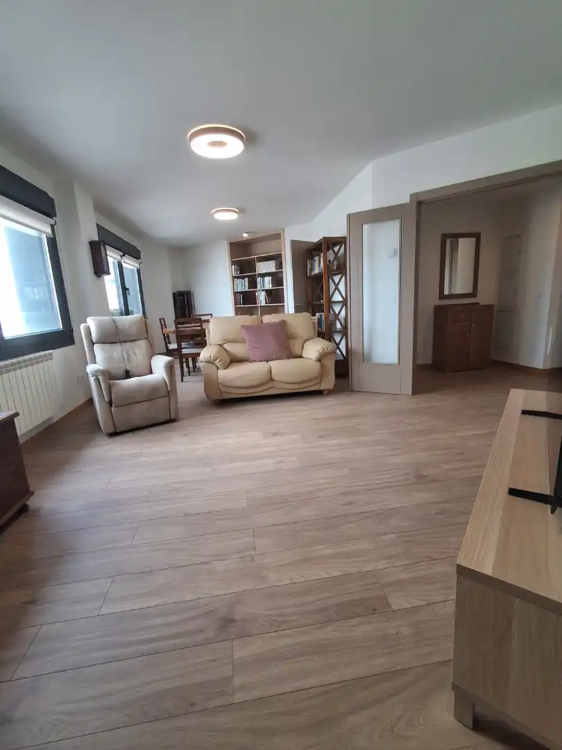 Sala de estar de Piso en venta en Oviedo  con Calefacción y Trastero