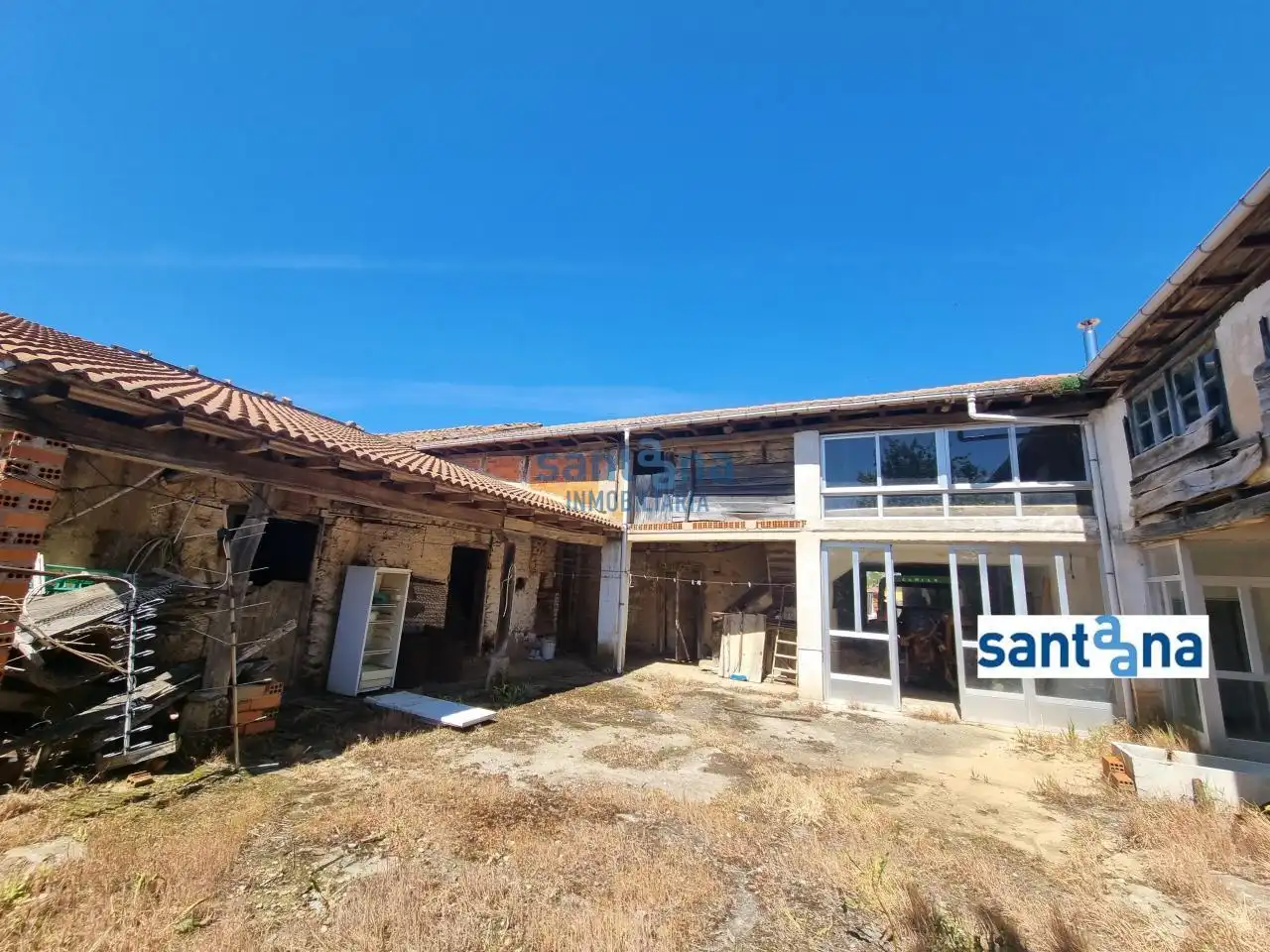 Vista exterior de Casa o chalet en venta en Benavides con Calefacción, Jardín privado y Trastero