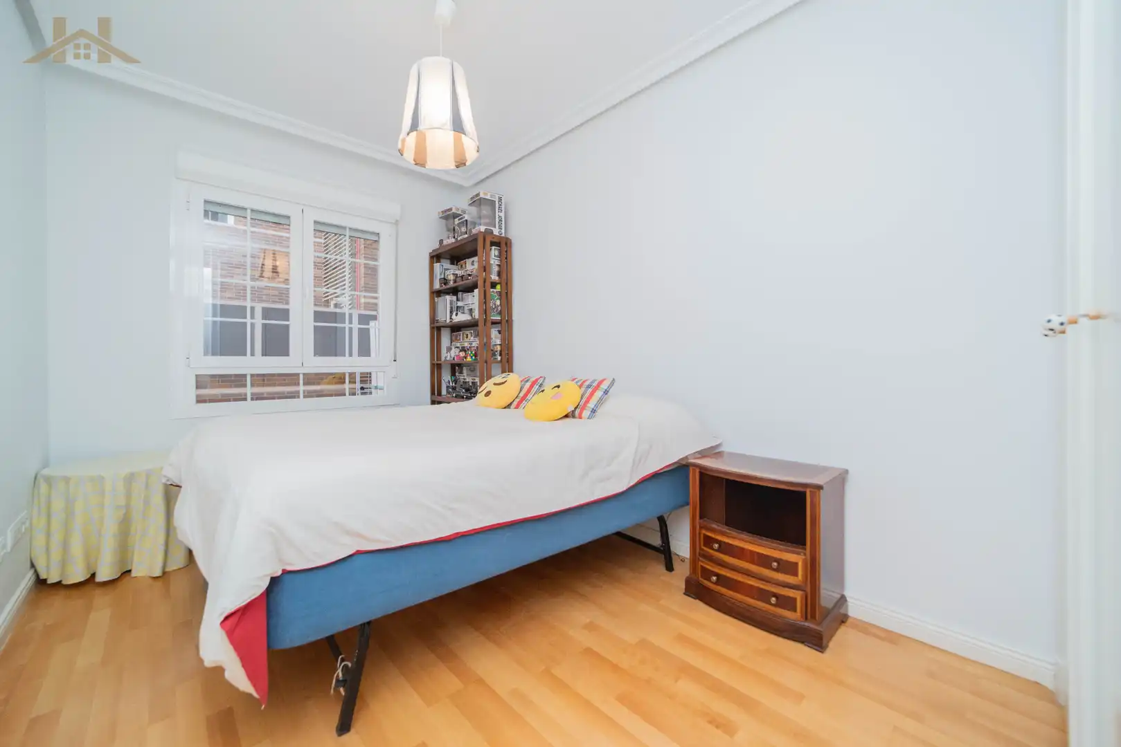Habitación de Planta baja en venta en Majadahonda con Aire acondicionado, Calefacción y Jardín privado