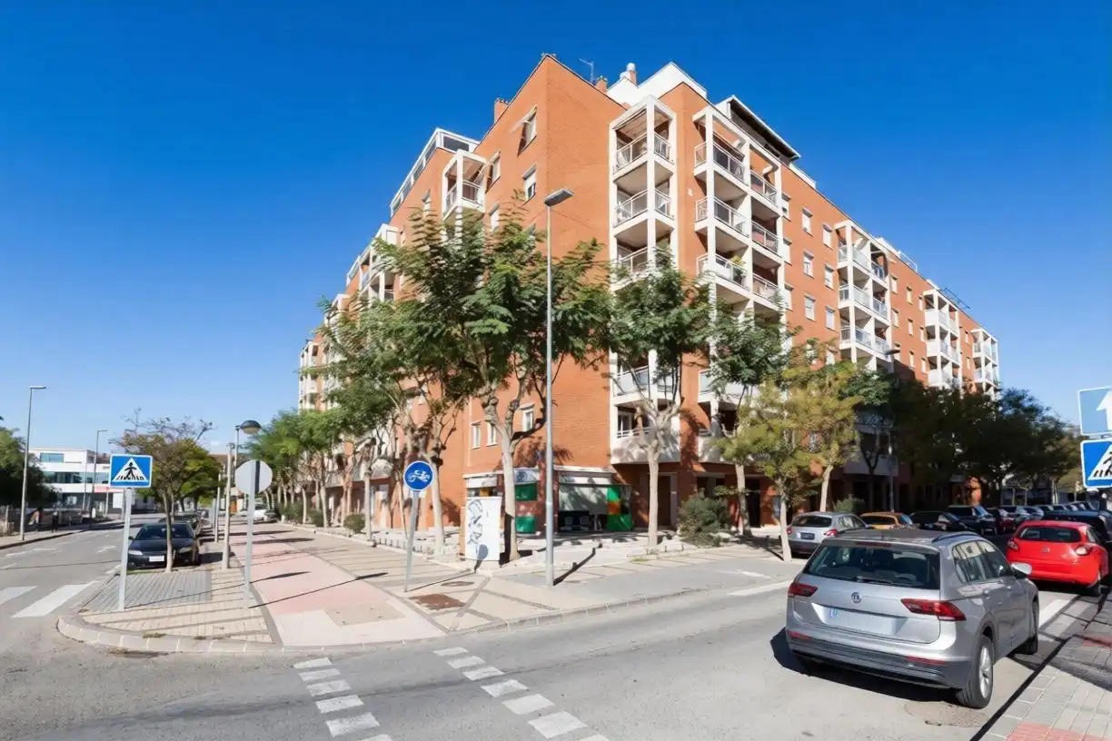 Vista exterior de Pis en venda en Murcia amb Moblat, Balcó i Piscina comunitària