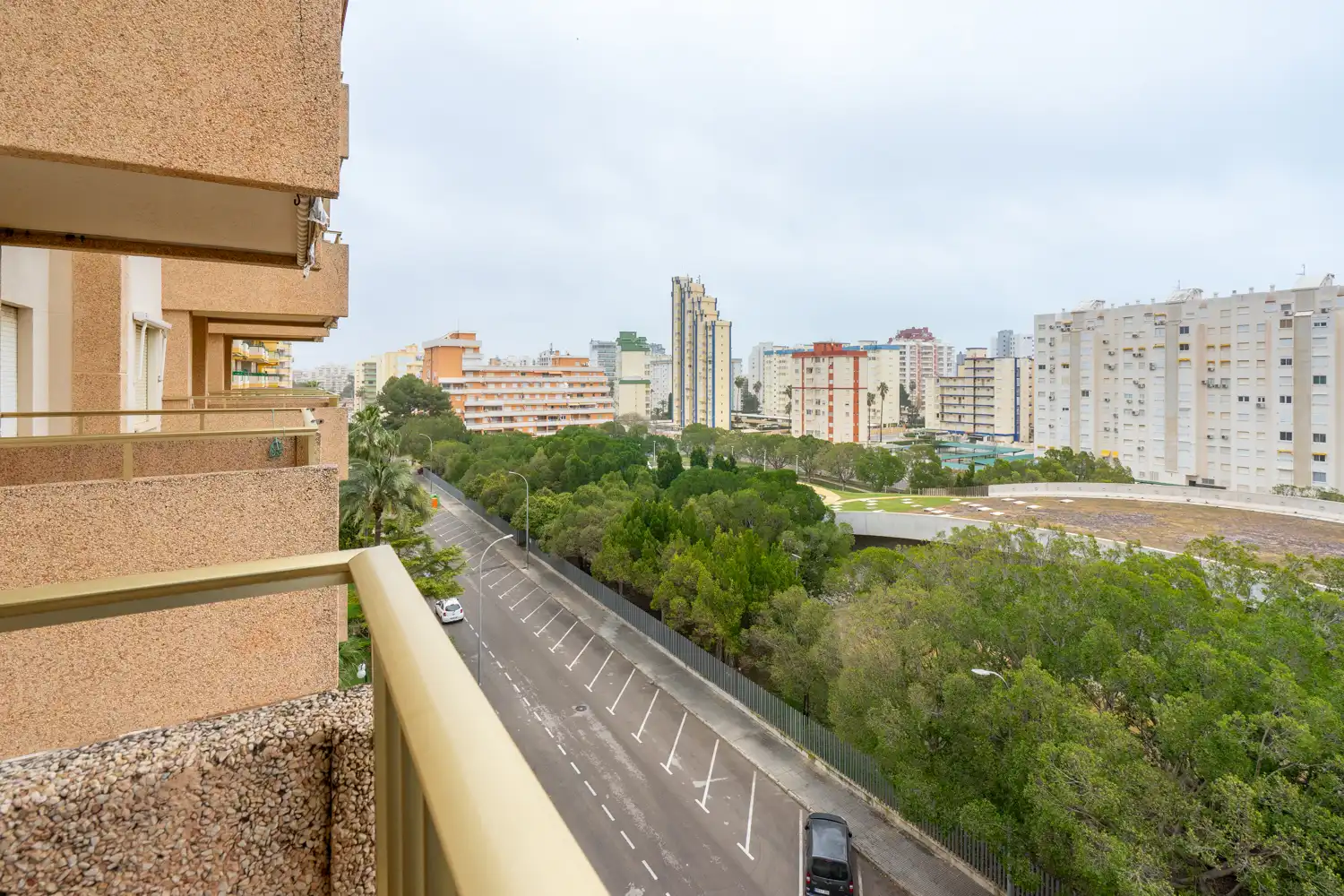 Vista exterior de Piso en venta en Gandia con Terraza y Piscina comunitaria