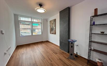 Living room of Flat for sale in  Madrid Capital  with Air Conditioner