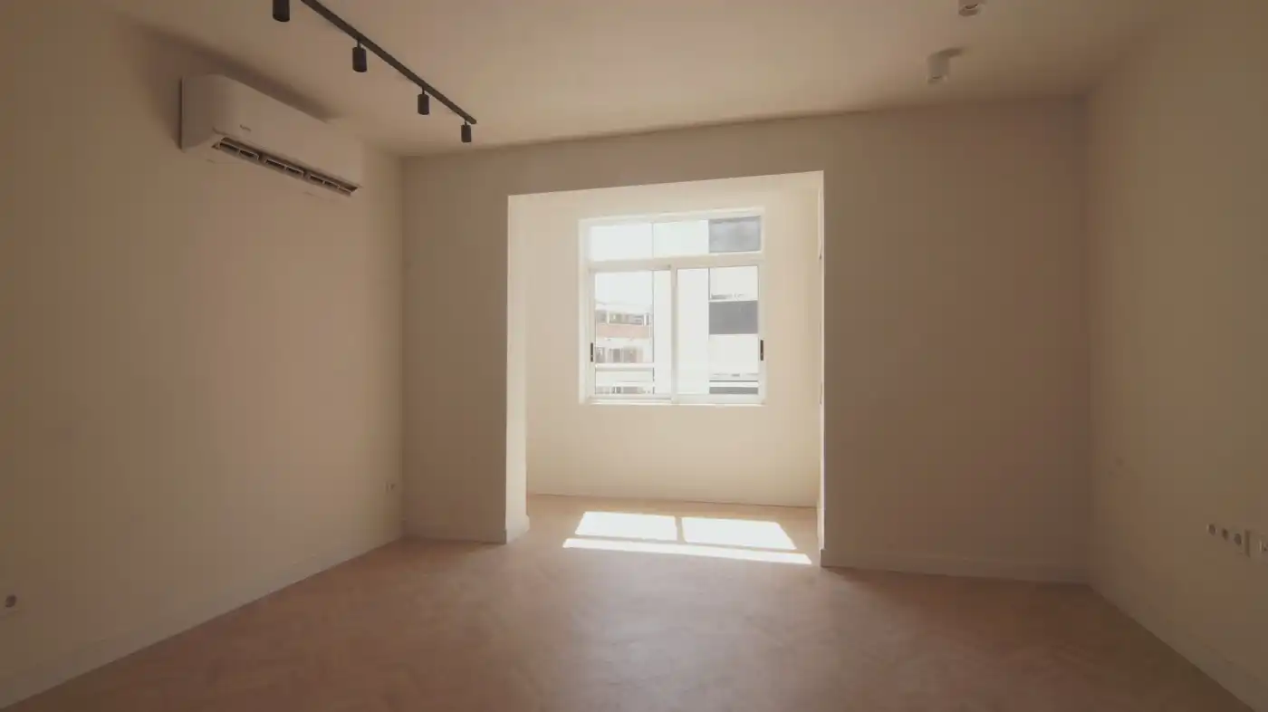 Flat with lift for sale in Plaça de Ponent 5, imagen 3