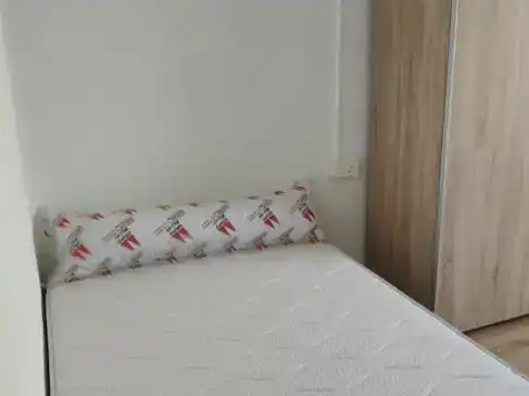 Dormitori de Dúplex de lloguer en Murcia amb Aire condicionat i Moblat