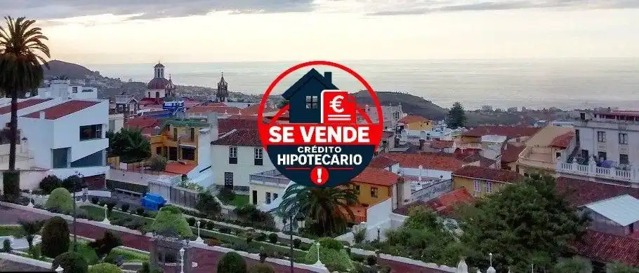 Vista exterior de Casa o xalet en venda en La Orotava amb Piscina comunitària