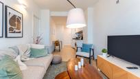 Living room of Flat to rent in  Madrid Capital  with Air Conditioner, Heating and Furnished