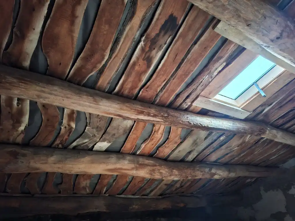 Einfamilien-Reihenhaus zum Verkauf in Viveiro mit Terrasse, Abstellraum und Möbliert