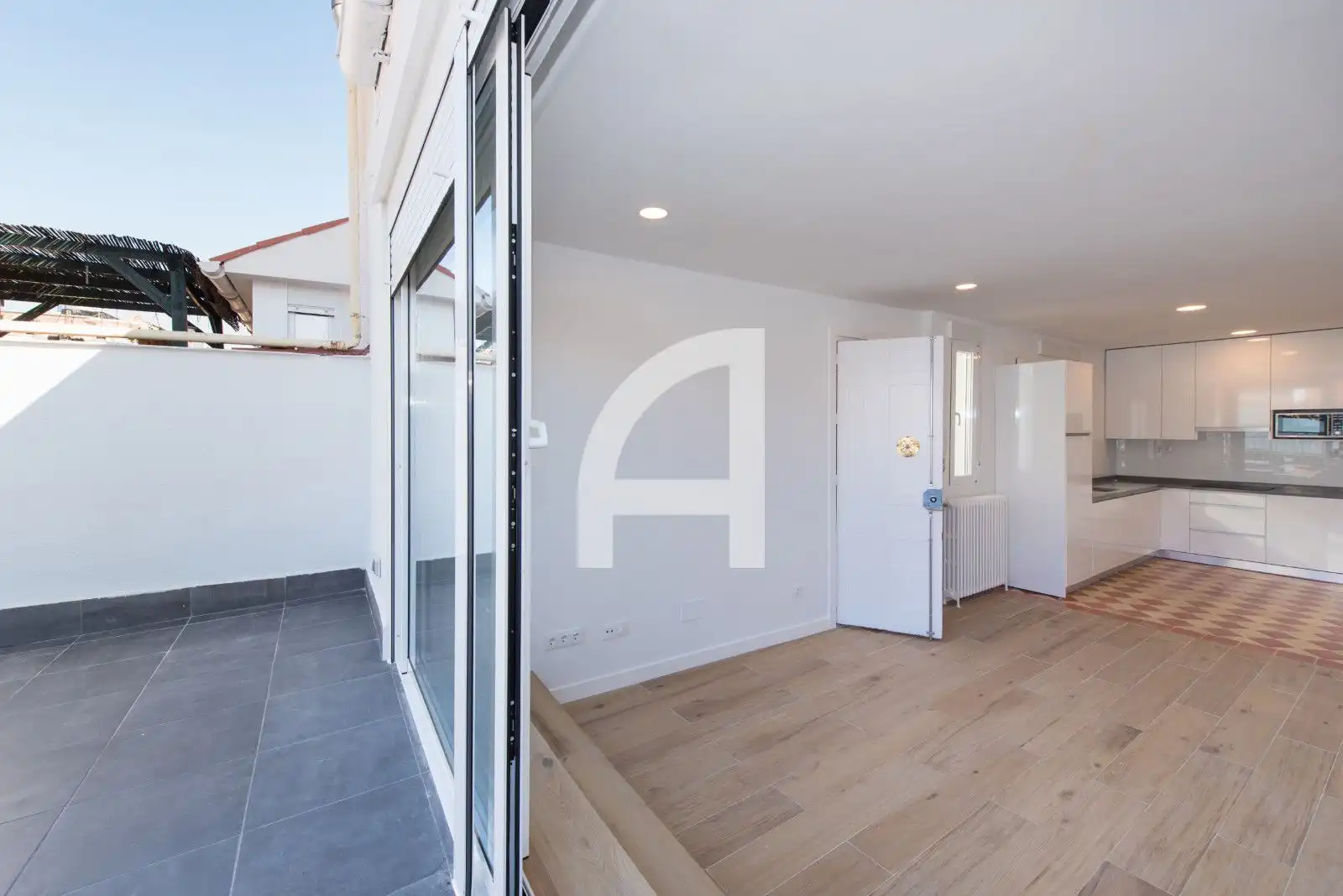 Balcony of Attic for rent in Madrid  with Air Conditioner, Heating and Terrace