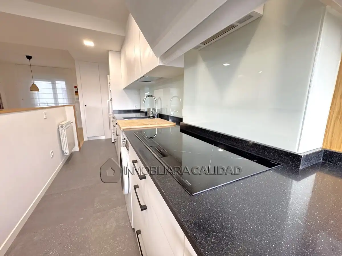 Kitchen of Flat for rent in Burgos  with Heating and Furnished