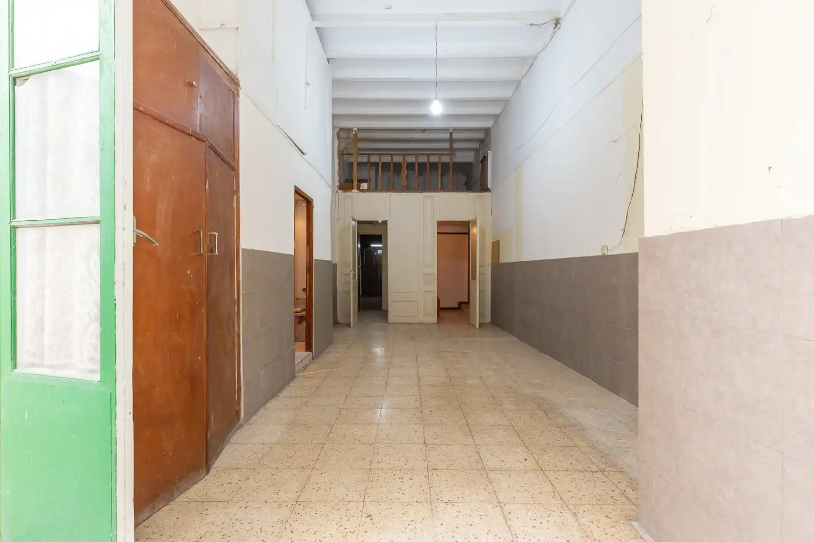Planta baja en venta en Barcelona con Terraza, Amueblado y Balcón