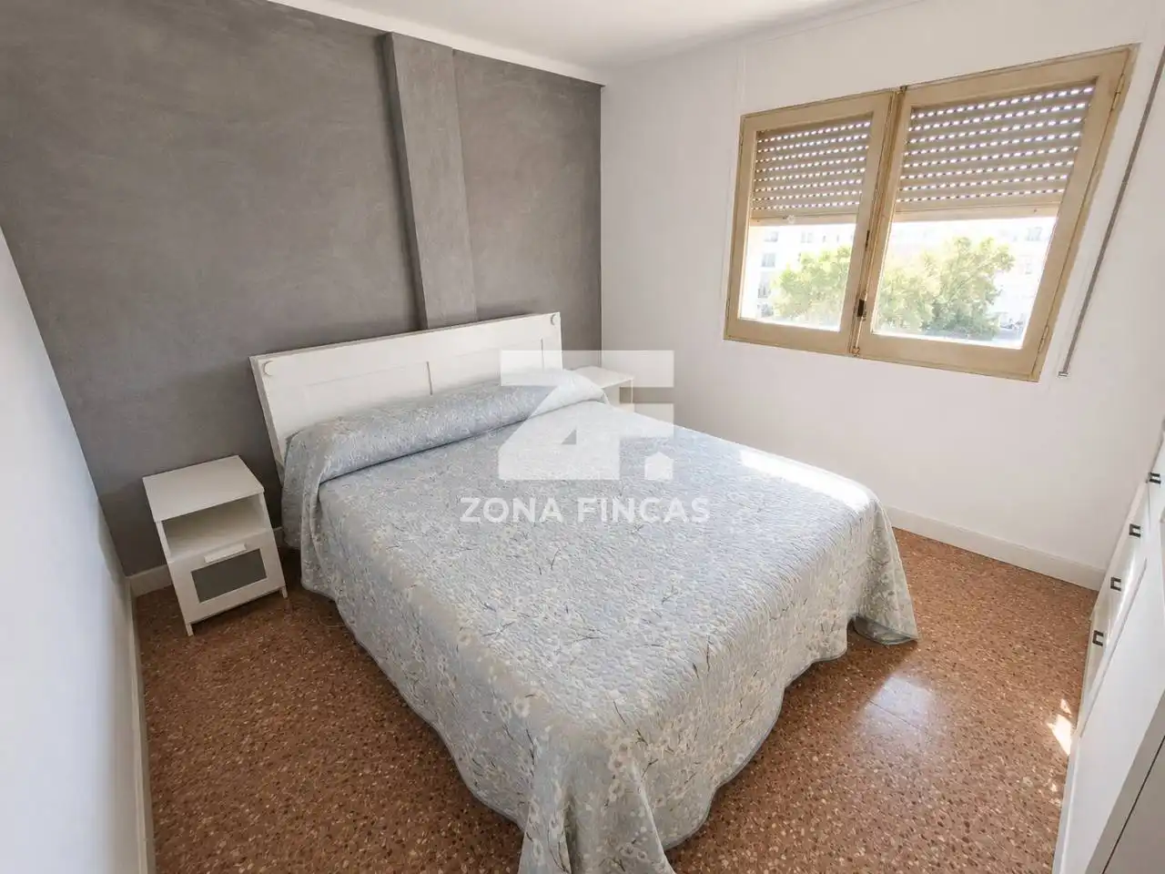 Dormitori de Pis en venda en Santa Coloma de Gramenet amb Aire condicionat i Balcó