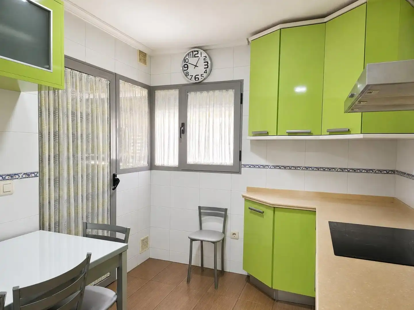 Cocina de Piso de alquiler en Plasencia con Aire acondicionado, Calefacción y Amueblado