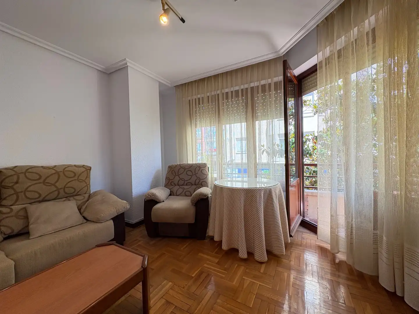 Sala de estar de Apartamento en venta en Arnedo con Calefacción, Parquet y Trastero