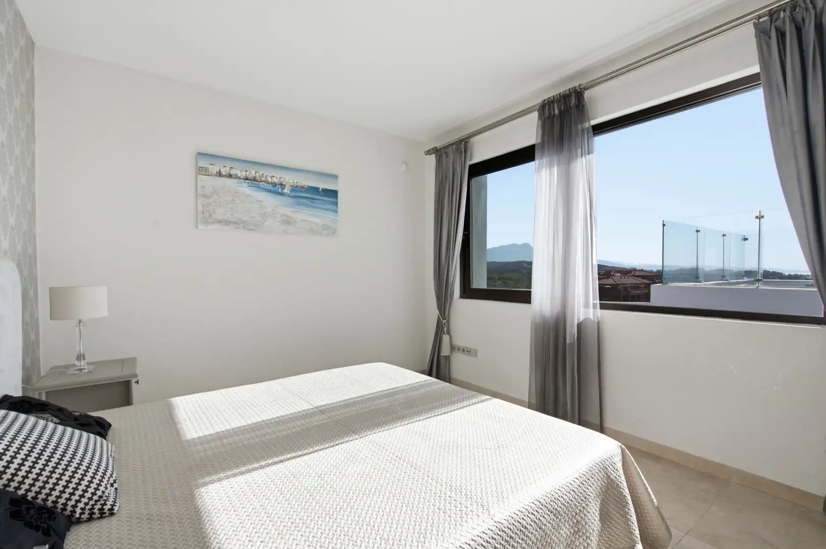 Habitación de Ático en venta en Benahavís con Aire acondicionado, Terraza y Trastero